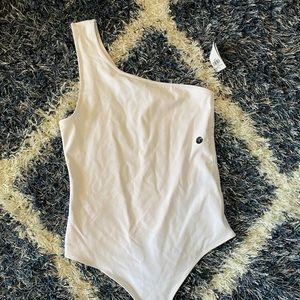 One shoulder bodysuit